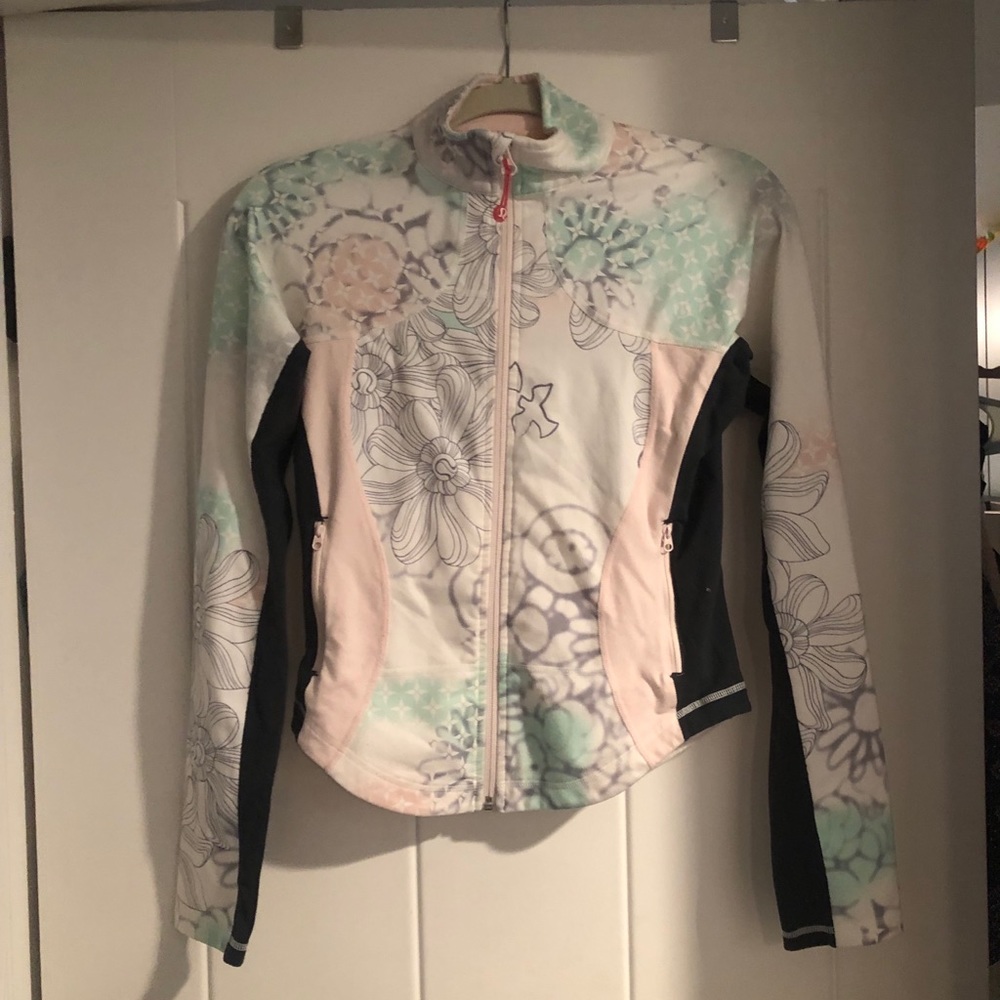 Lululemon spring mint floral jacket